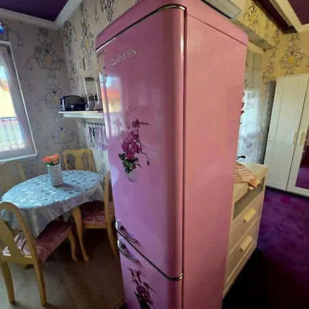 Kleopatra Apartment *
